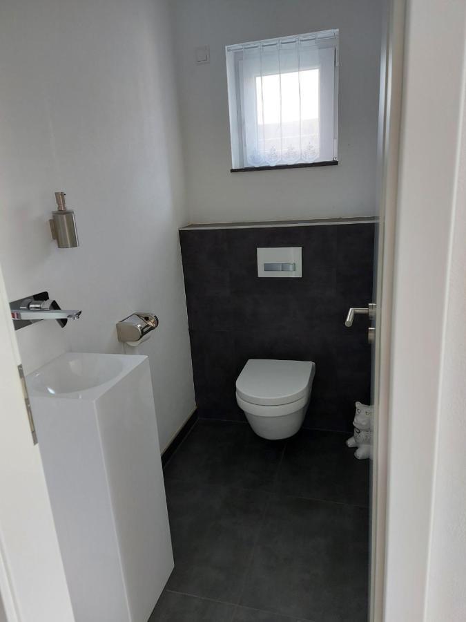 Several Different Rooms, Newly Furnished, In A New House In Vichten Exterior foto